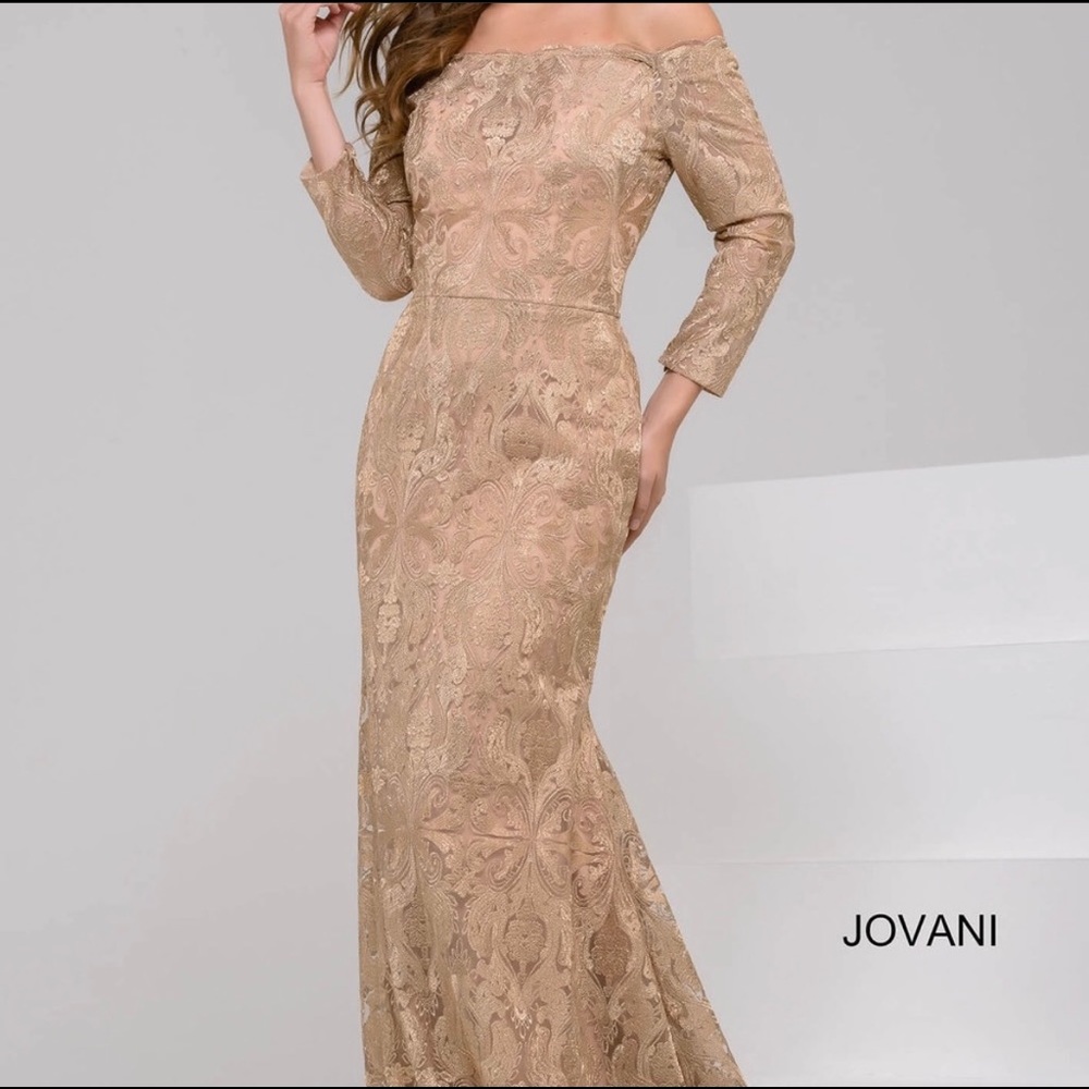 BRAND NWT JOVANI 40945